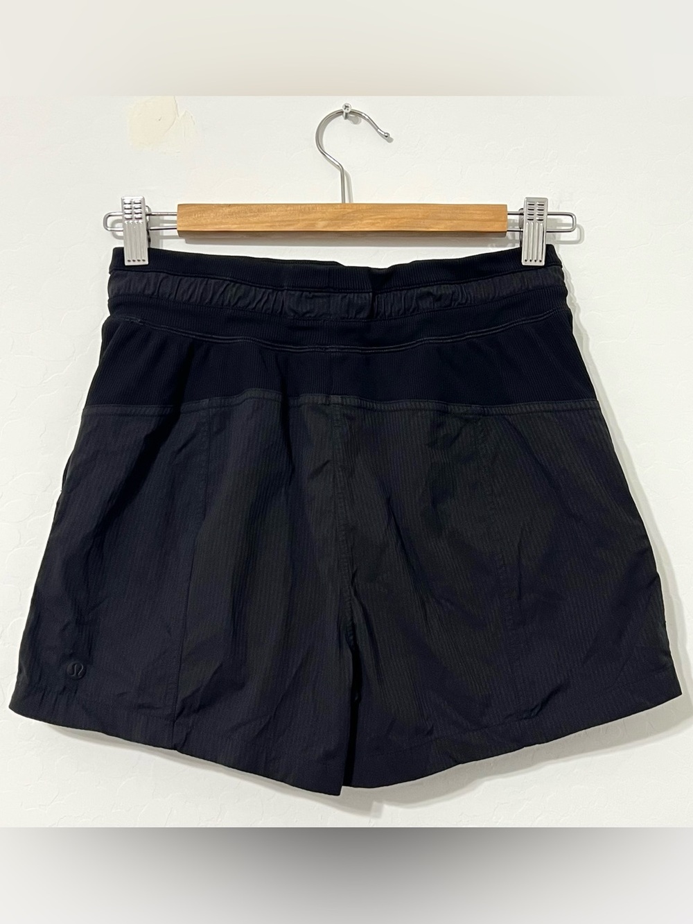 Lululemon Women's Dance Studio High-Rise Shorts | 3.5" | Black | Size 4